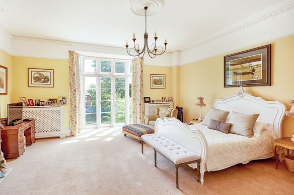 15 Belvedere Terrace Room