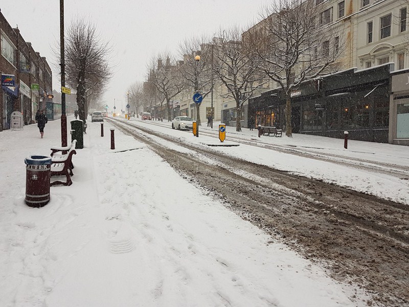 Travel disruption as snow falls overnight