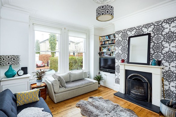 This living room in St James Road Tunbridge wells has gorgeous hardwood floors