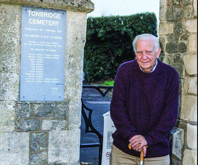Tea room trio stir up a storm as they rebel over land sale