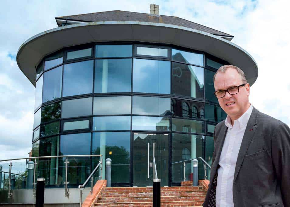 Concerns over community cafÃ© that has never opened its doors