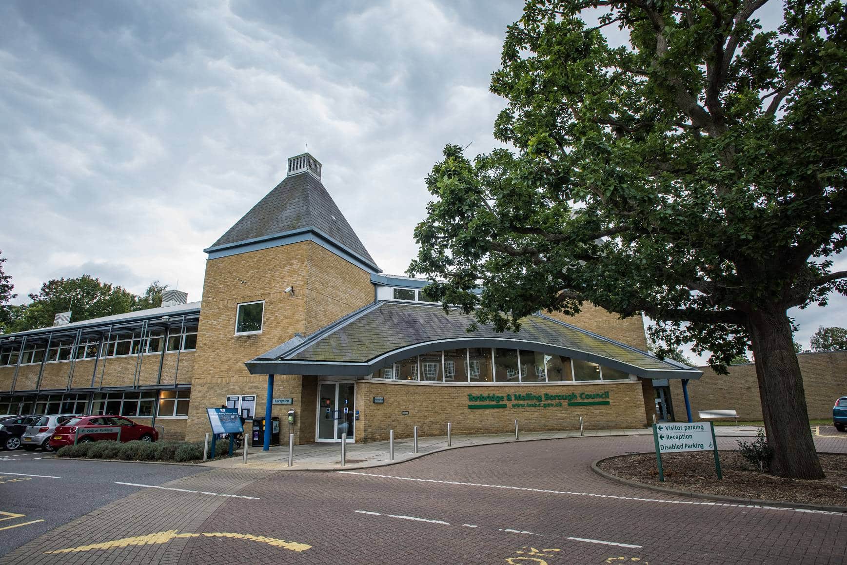 Tonbridge and Gravesend to join forces in efficiency saving on major council services