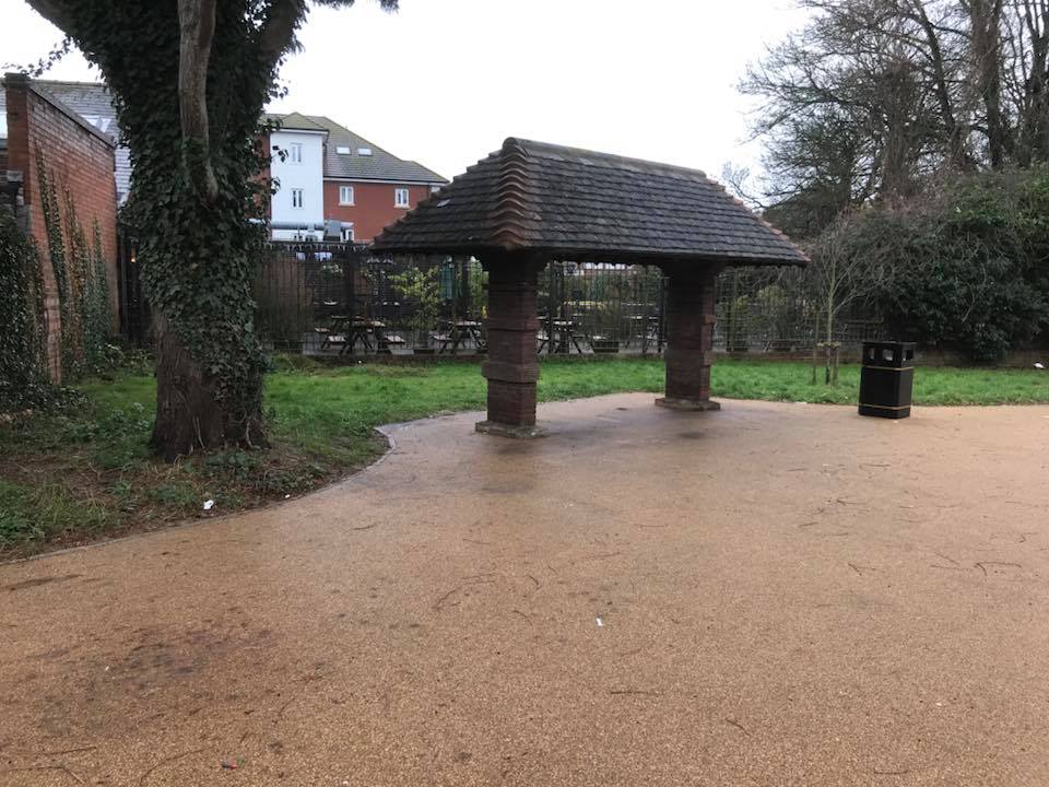 Tonbridge bench removed to 'discourage rough sleeping'