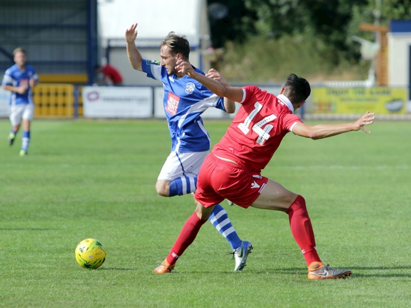 Turner's strike cancelled out by windy gust