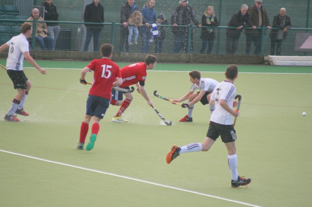Hockey: Beck saves day for Tunbridge Wells in closely fought division