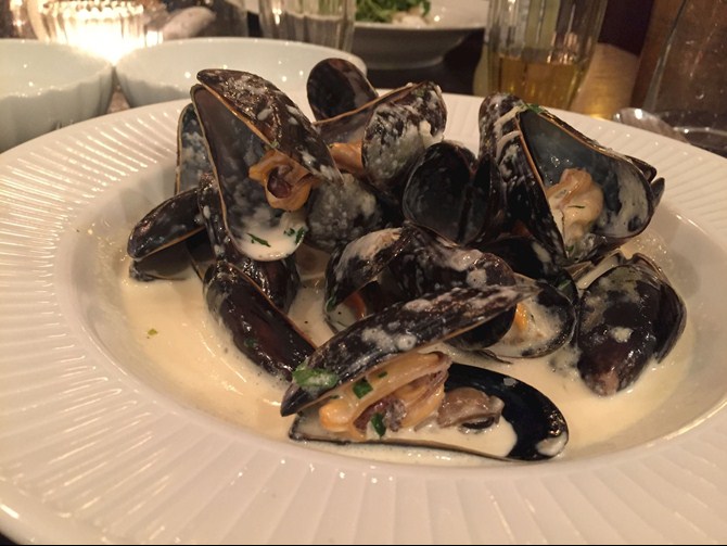 moules in a white wine, garlic, shallots, parsley and fresh cream sauce