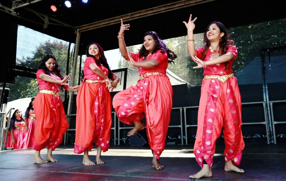 Hundreds descend on Calverley Grounds as the town celebrates cultural diversity