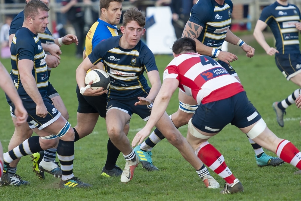 Rugby: Tunbridge Wells hang on after early red card to beat Dorking