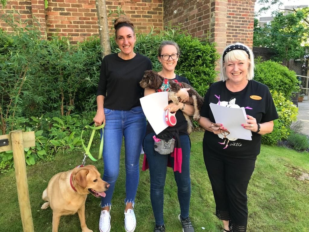 Suzanne Goodman (right) organising the home’s dog show